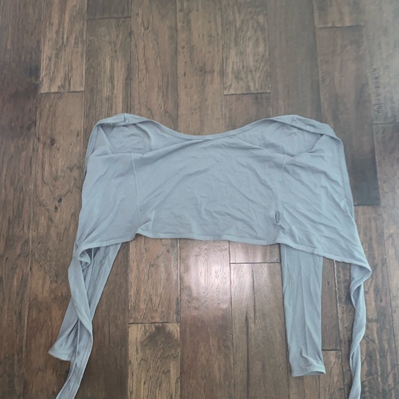 lululemon long sleeve shirt - Picture 4 of 4